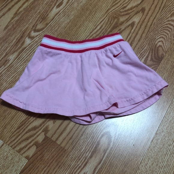 Nike - polo and skort - Picture 5 of 5